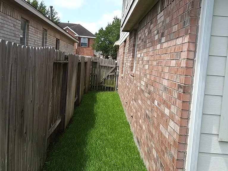 25306 Basil Brook Ct — Photo 21