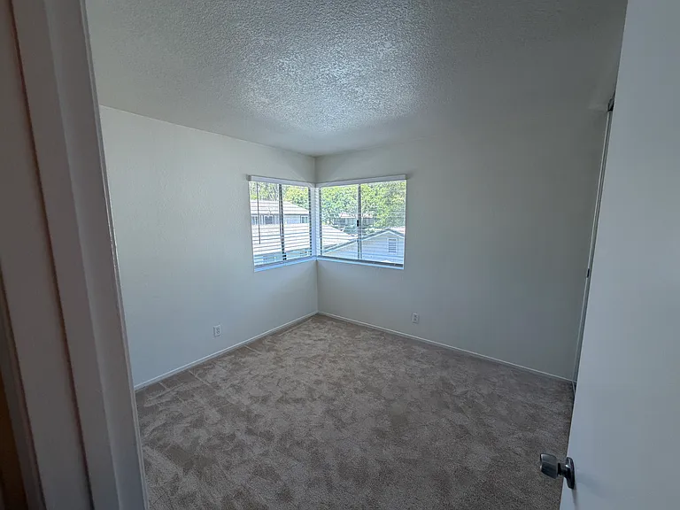 6473 Shady Lawn Dr #6 — Photo 17