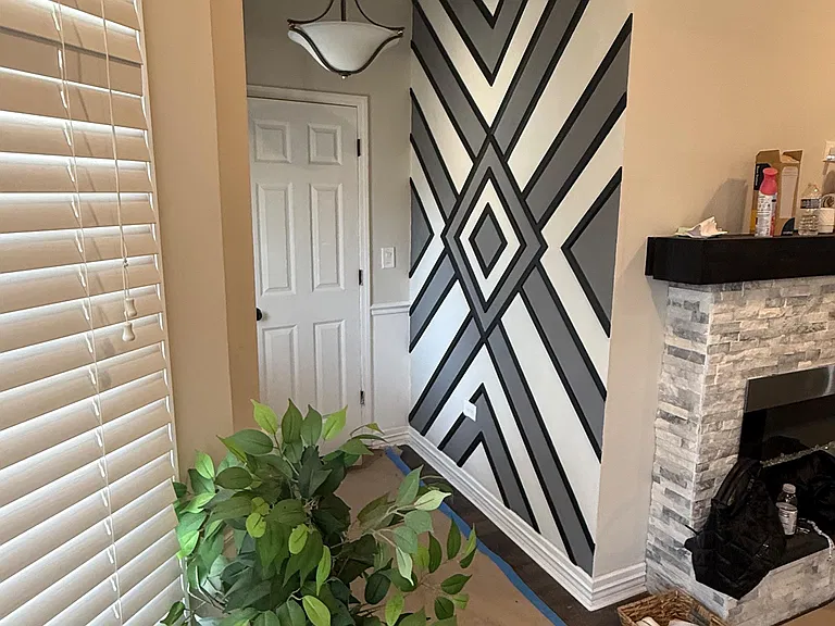 Decorative wall upon entry