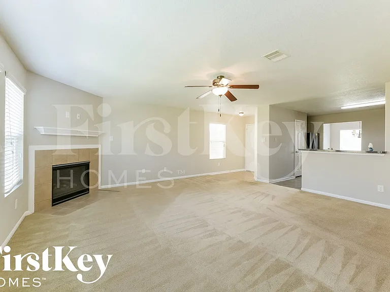9909 Hyacinth Way — Photo 4
