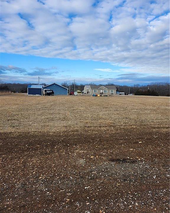 1st image of 13 Newberry Dr