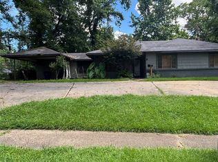 842 Evangeline Pl, Shreveport, LA 71106