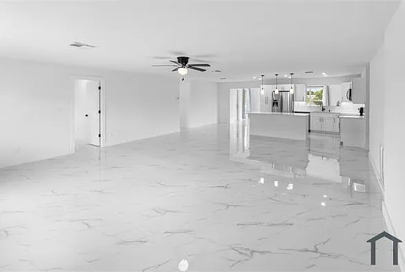 4 bed, 1813 sqft, $2,000 — Photo 3