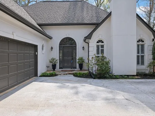 4610 Clivedon Ter, Peachtree Corners, GA 30092