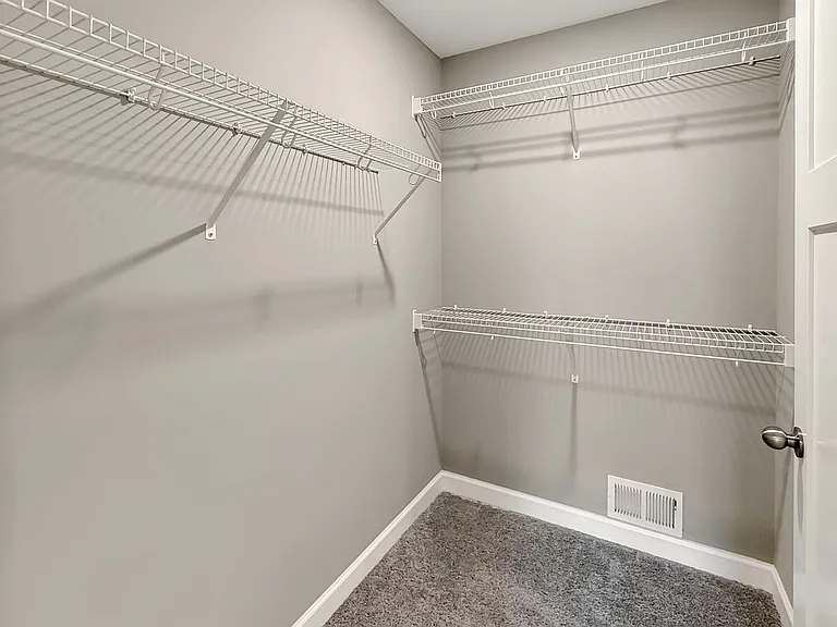 9484 Bridle Way — Photo 9