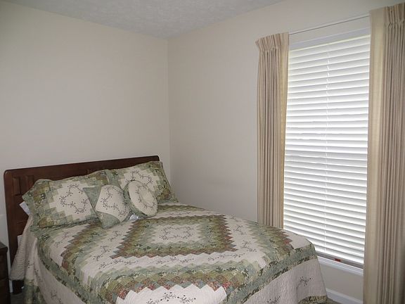 5th image of 840 Mason Ct