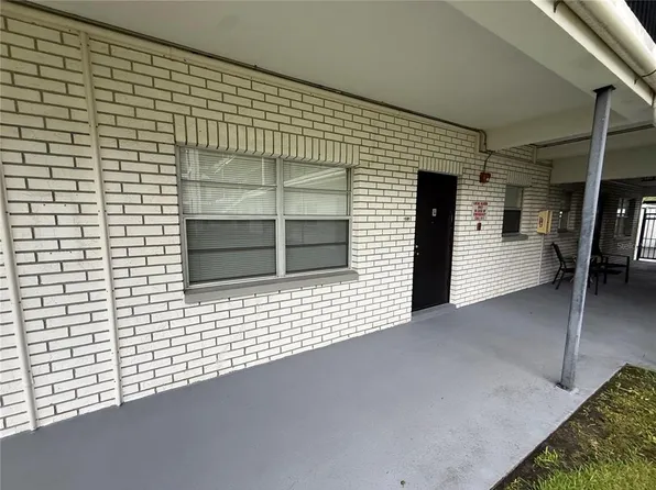 4050 4th St N APT 122, Saint Petersburg, FL 33703