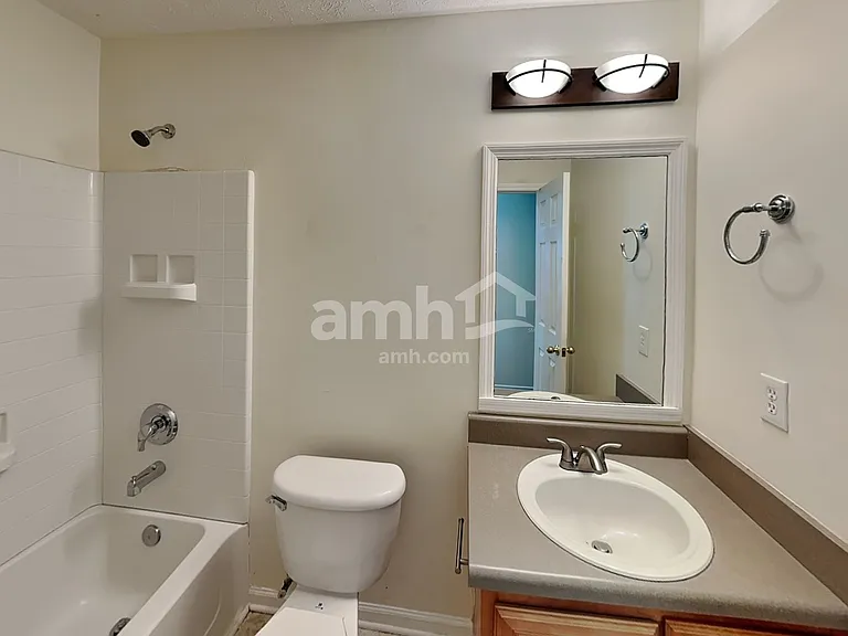 2651 Sutherland Dr — Photo 16