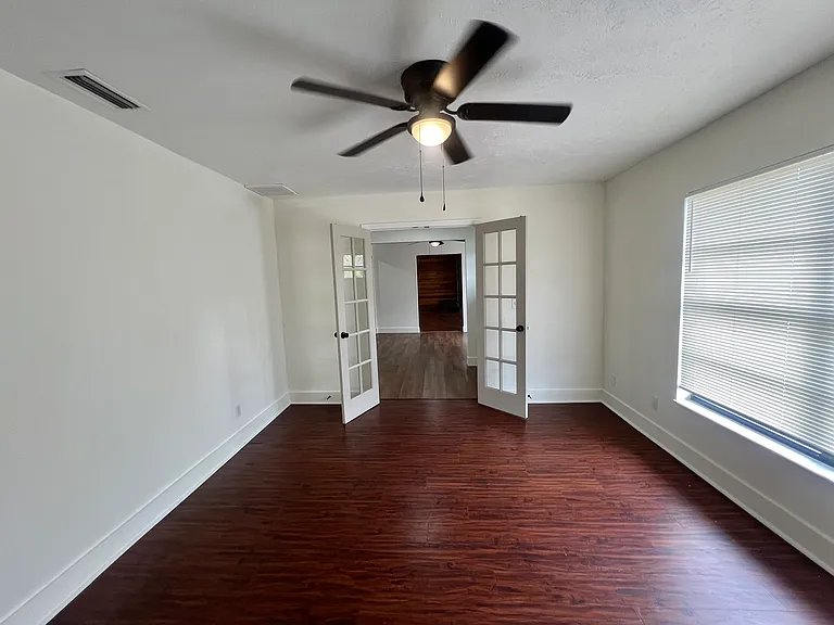 4614 E Seneca Ave — Photo 14