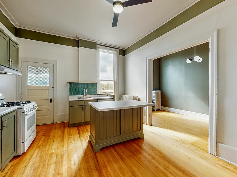 127 S Main St #1B — Photo 16