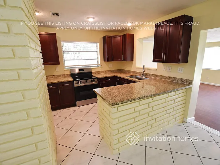 108 NW 45th Ave — Photo 6