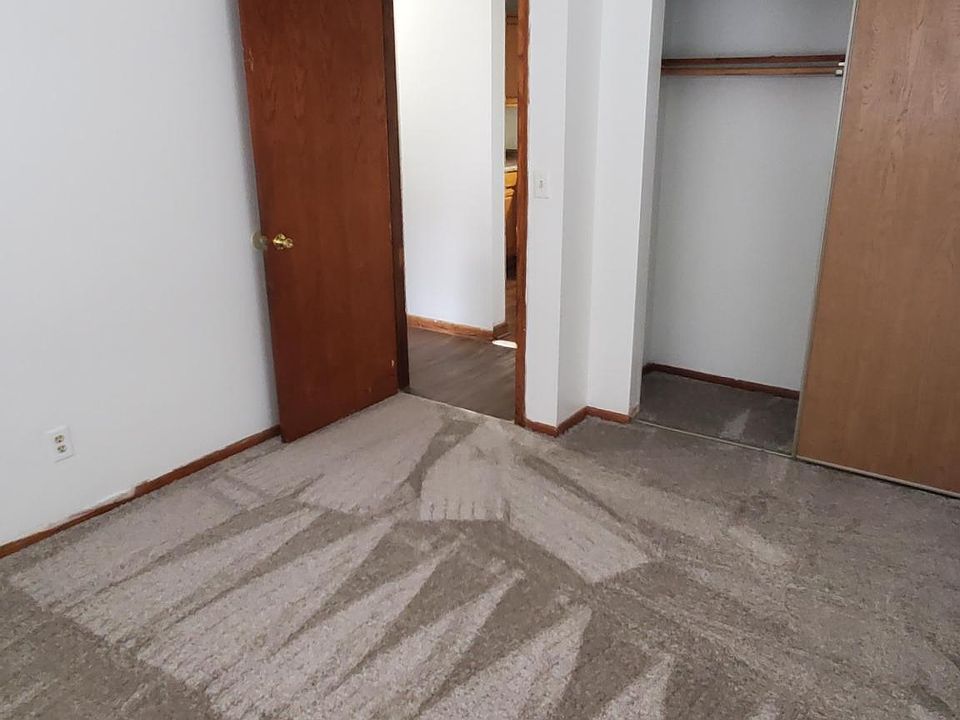 2nd image of 1380 7th St NW