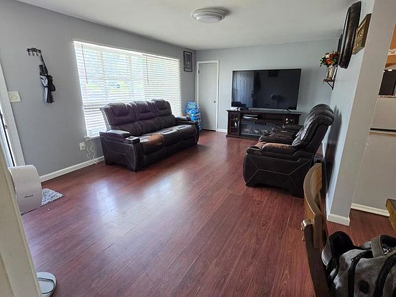 3rd image of 7903 Legation Rd