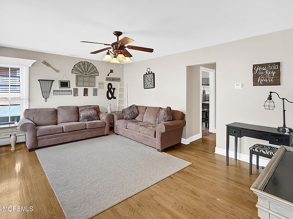 3rd image of 112 Mccutcheon Avenue
