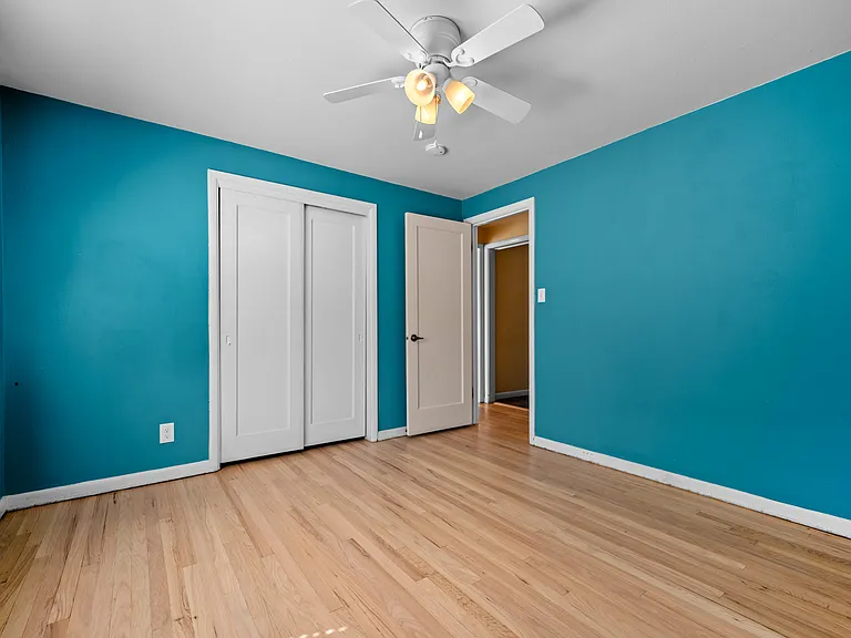2140 Robin Dr — Photo 25