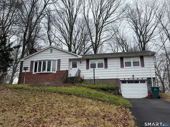 46 Forest Court North, Hamden, CT 06518