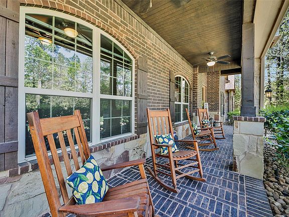 5th image of 15561 Zoe Loop Dr