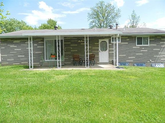 2nd image of 42 Beckford Dr