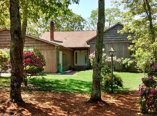 1 Wood Duck Way, Oak Bluffs, MA 02557