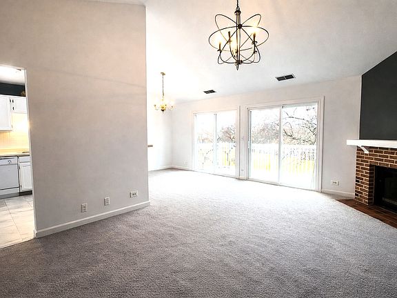 2nd image of 601 Fairbanks Ct Unit V2