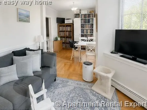 192 Central St, Somerville, MA