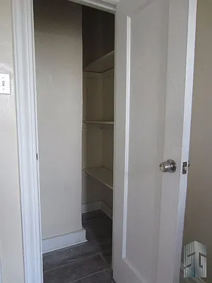 Rented by Skyline Group Real Estate | media 21