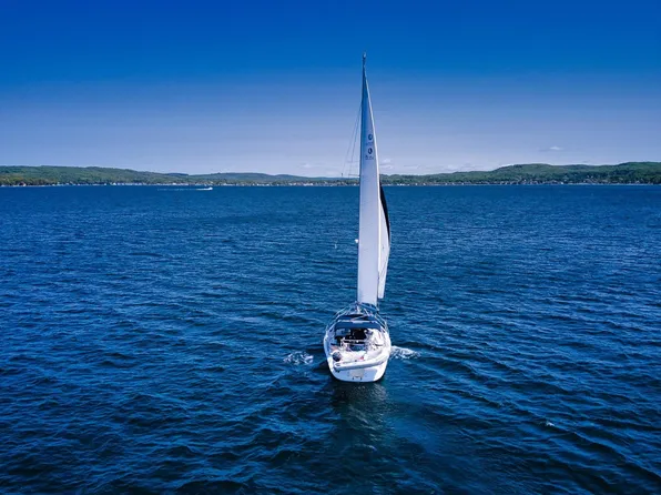 3042 Lakeshore Rd, Boyne City, MI 49712