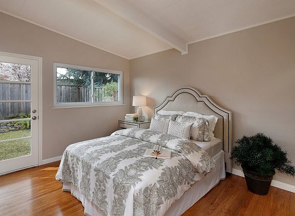 5th image of 62 Lorelei Ln