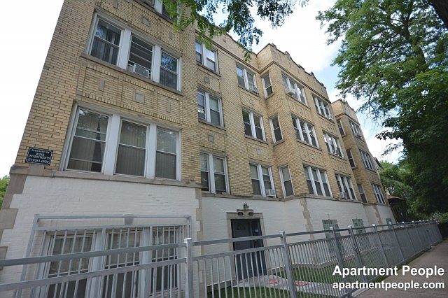1st image of 2134 N Campbell Ave #3
