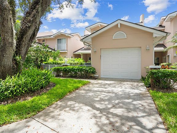 3rd image of 214 Park Shores Cir #214C