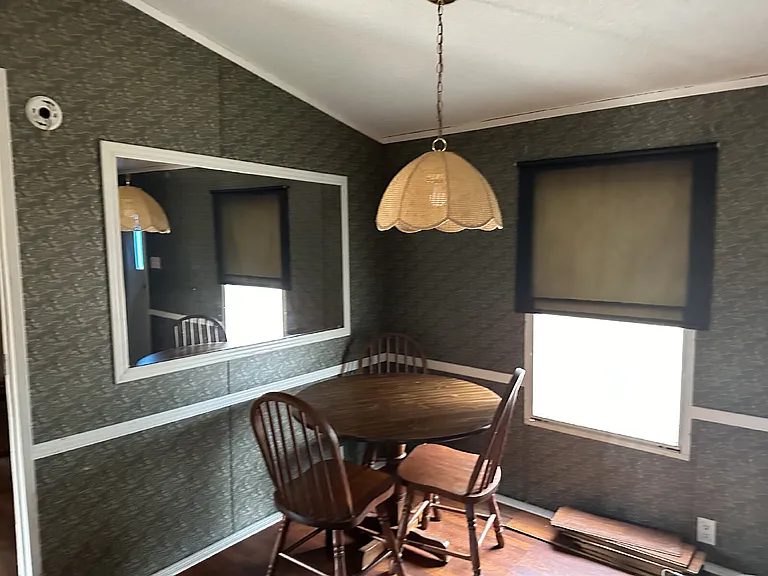 39 Nobles Park St — Photo 10