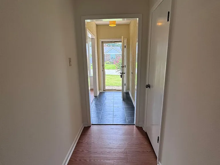 1115 Briar Creek Rd — Photo 37