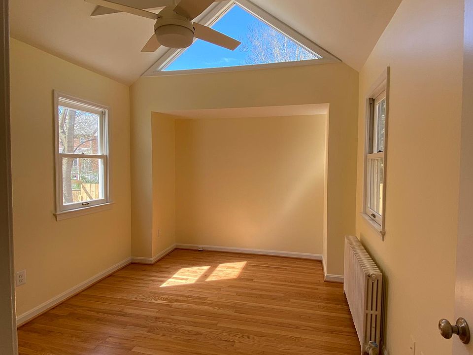 1st image of 5717-1 1st St S