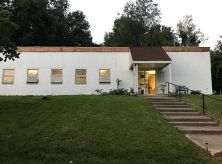 450 Willow Rd, Springfield, OH 45502