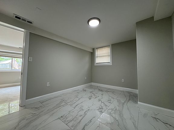 4th image of 62 Miller St #B1