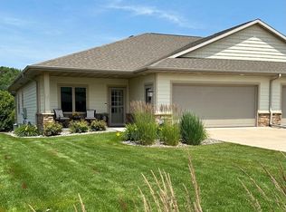 1271 Bentgrass Ct, Onalaska, WI 54650