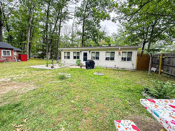 2nd image of 112 Cottage Dr