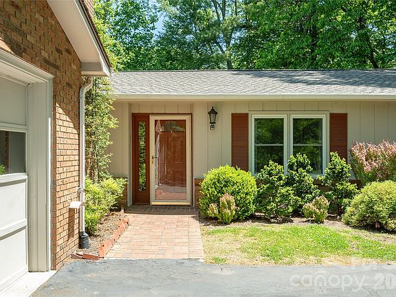 2nd image of 4 Galax Ln