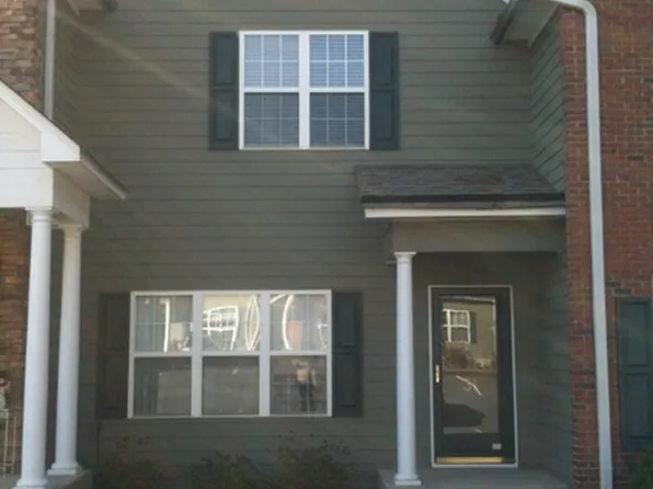 31 Rock Garden Ln, Greenville, SC 29609