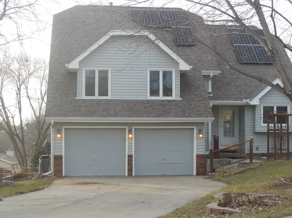 216 S 150th Cir, Omaha, NE 68154