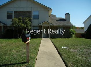 1931 Crooked Ln, Fort Worth, TX 76112