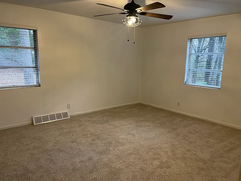 3740 Spearman Dr — Photo 5