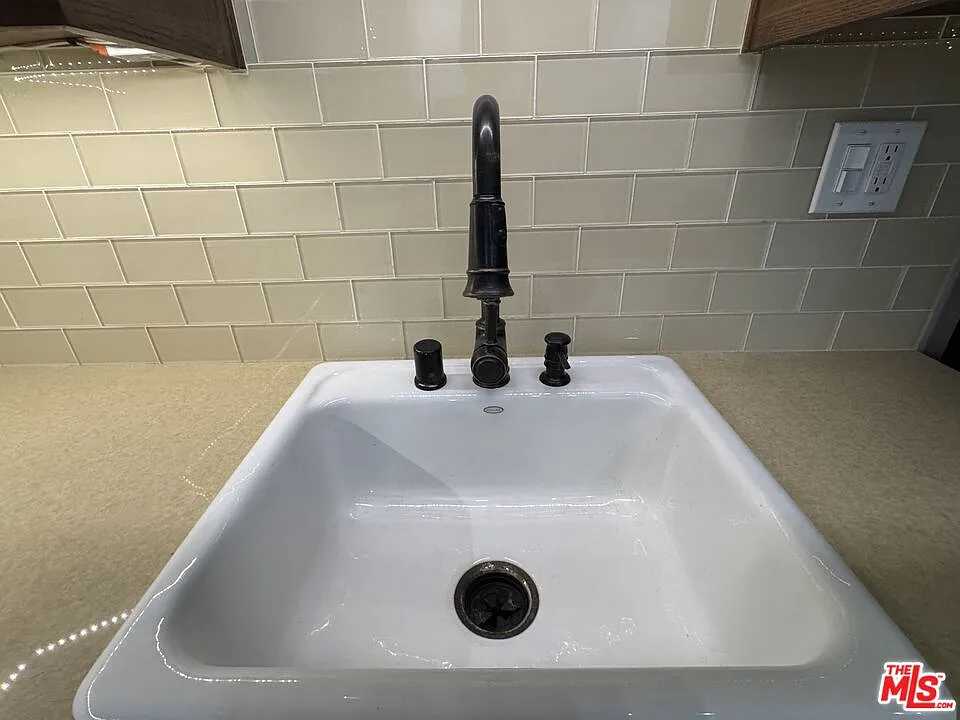 Studio, 1.0 bath, 464 sqft, $2,200 — Photo 4