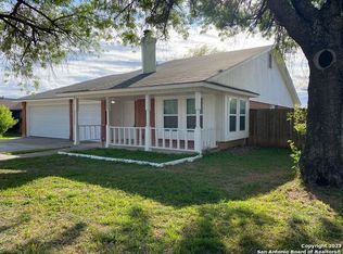 2103 Farmsville Dr, San Antonio, TX 78245