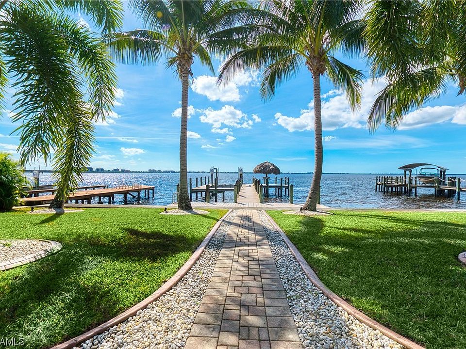 1020 Dolphin Dr, Cape Coral, FL 33904 Zillow