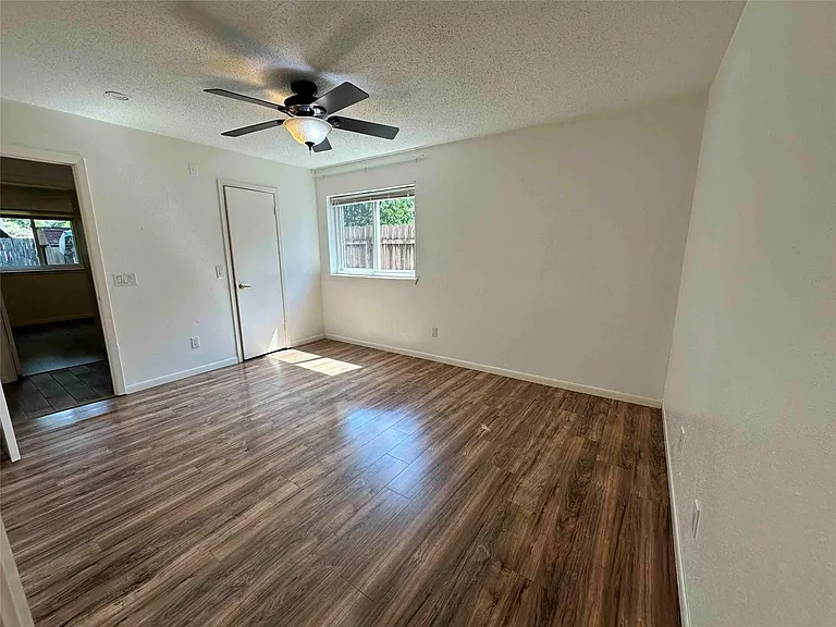 21418 Park Bishop Dr — Photo 12