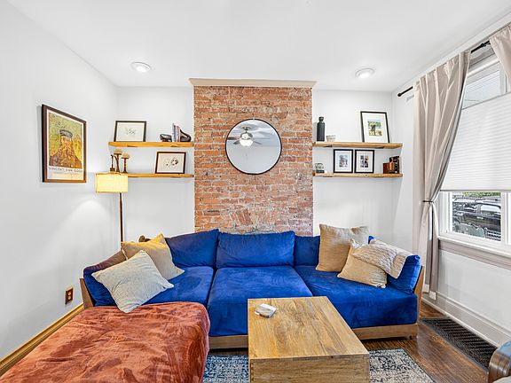 5th image of 226 Retreat St