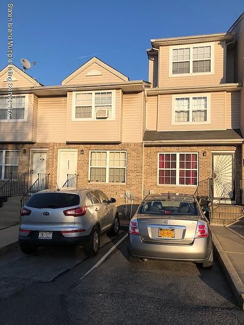 1st image of 265 Skyline Dr