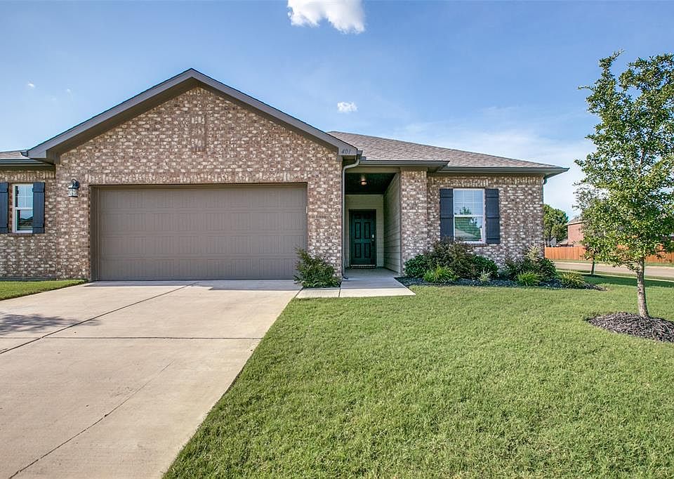 1st image of 401 Willow Creek Dr