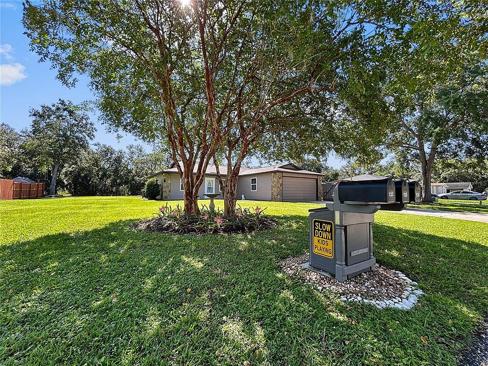 1st image of 136 Paul Revere Rd